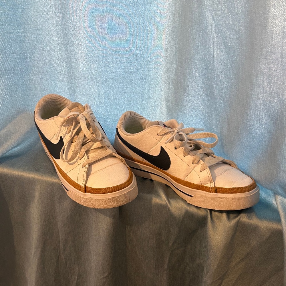 Women’s Nike Legacy